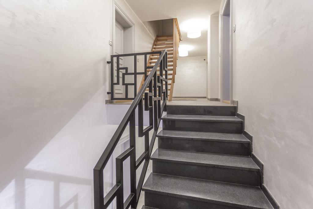Apartment Hills *